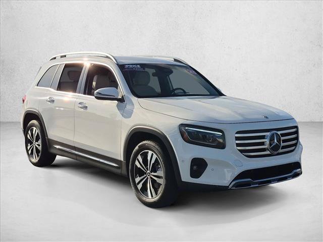 Used 2025 Mercedes-Benz GLB 250 image 3