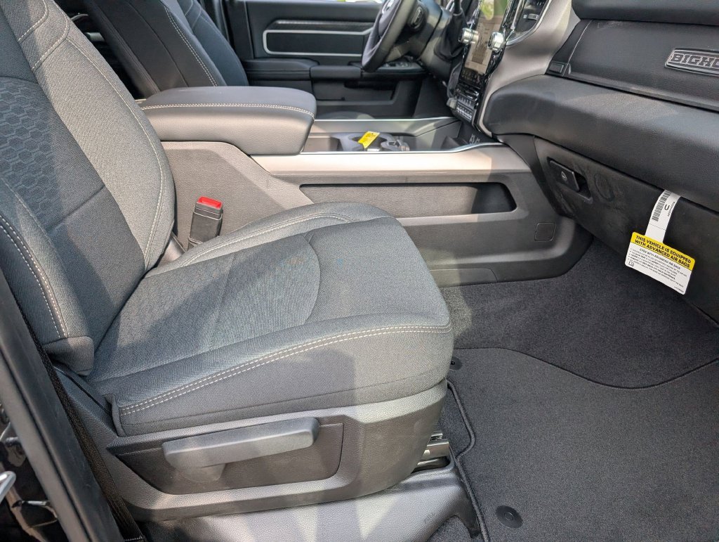 New 2026 RAM 3500 Big Horn AWD/4WD image 30