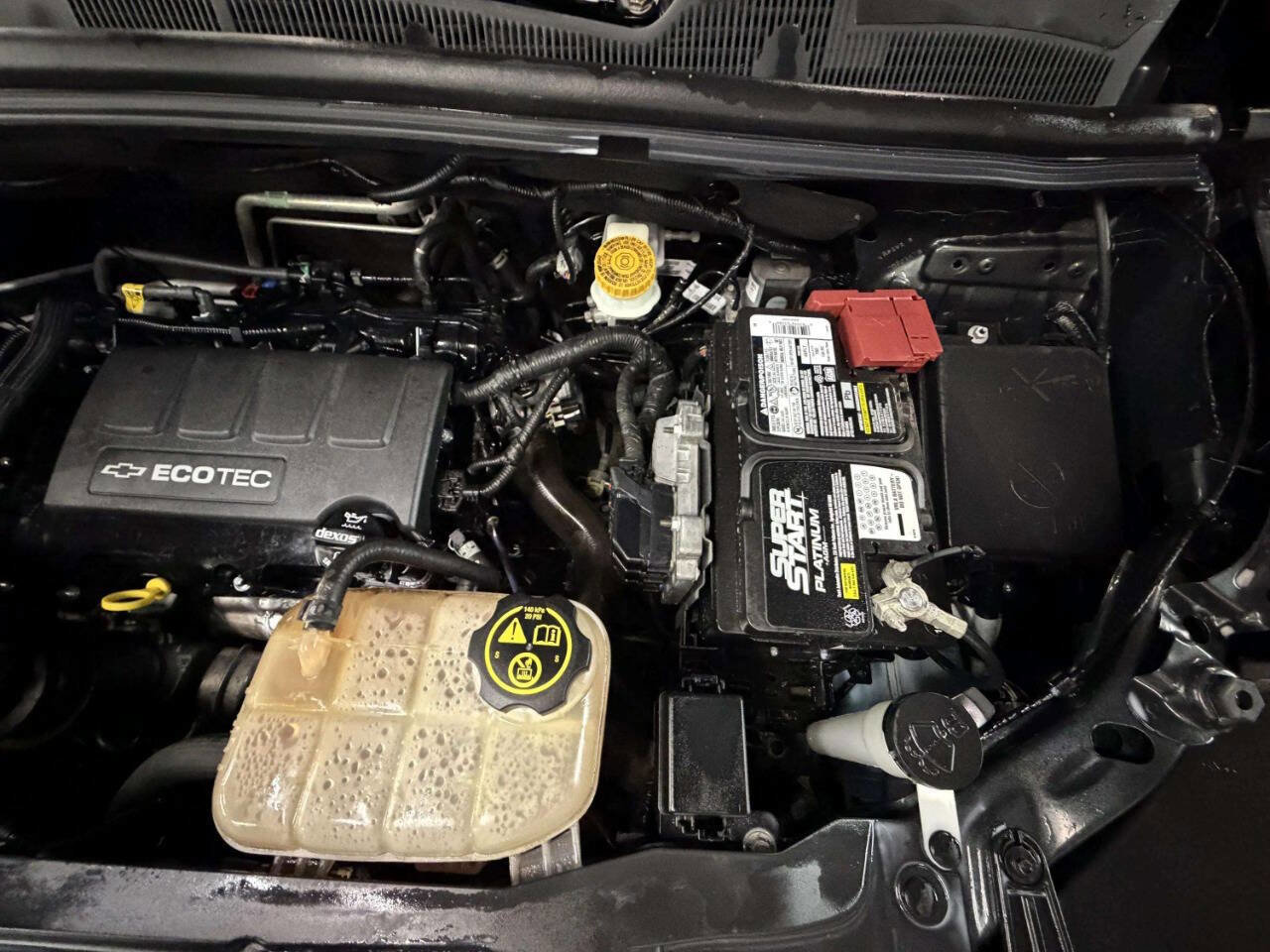 Used 2019 Chevrolet Trax LT w/ Sun & Sound Package AWD/4WD image 29