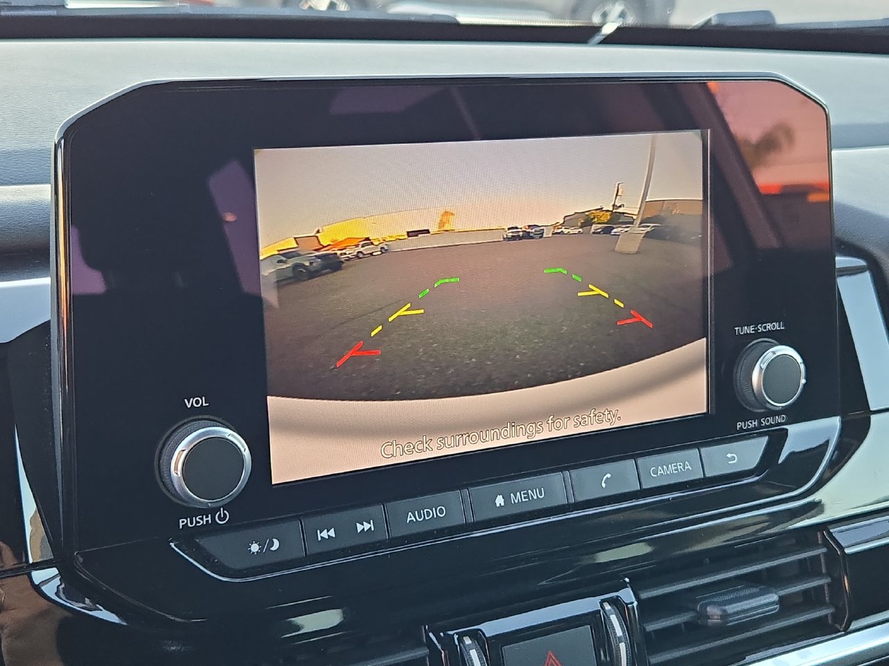 Certified 2025 Nissan Pathfinder SV FWD image 24