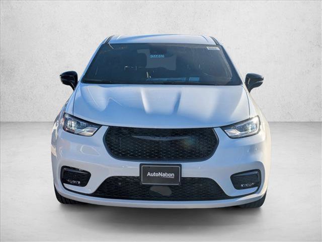 New 2026 Chrysler Pacifica Select AWD/4WD image 6