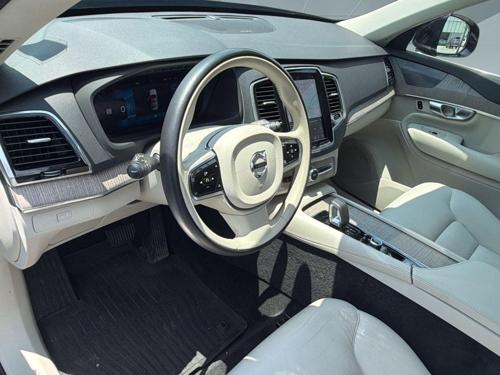 Certified 2023 Volvo XC90 B6 Plus w/ Protection Package AWD/4WD image 4
