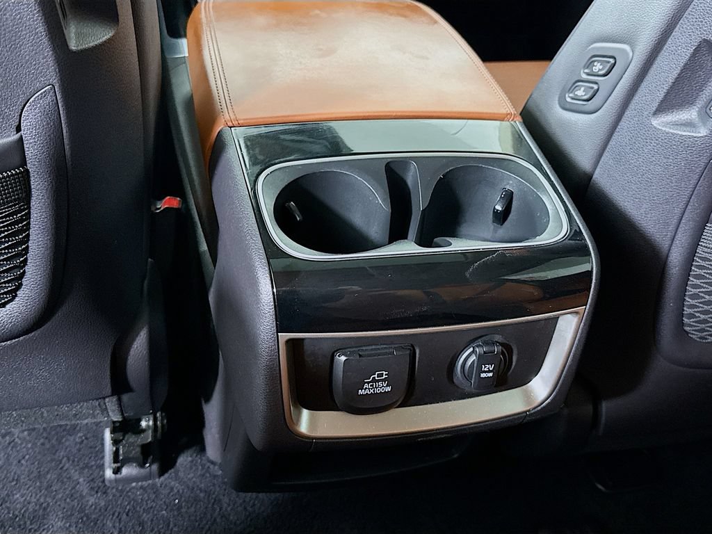 Used 2024 Kia Carnival SX Prestige FWD image 30