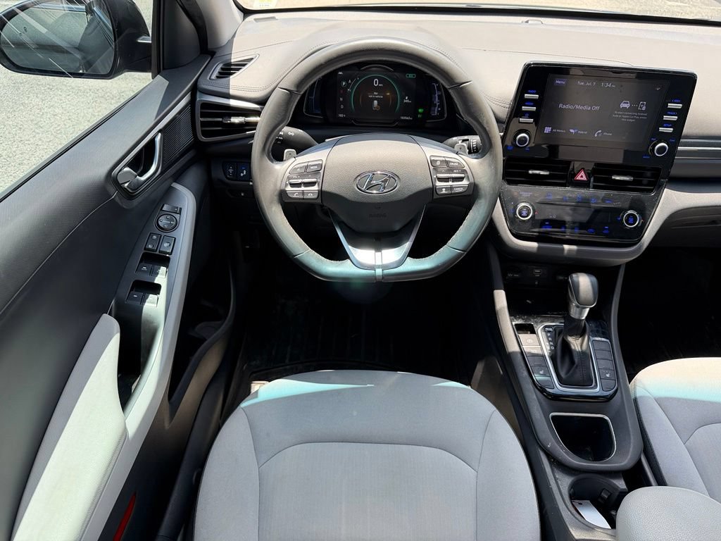 Used 2022 Hyundai Ioniq SEL FWD image 16