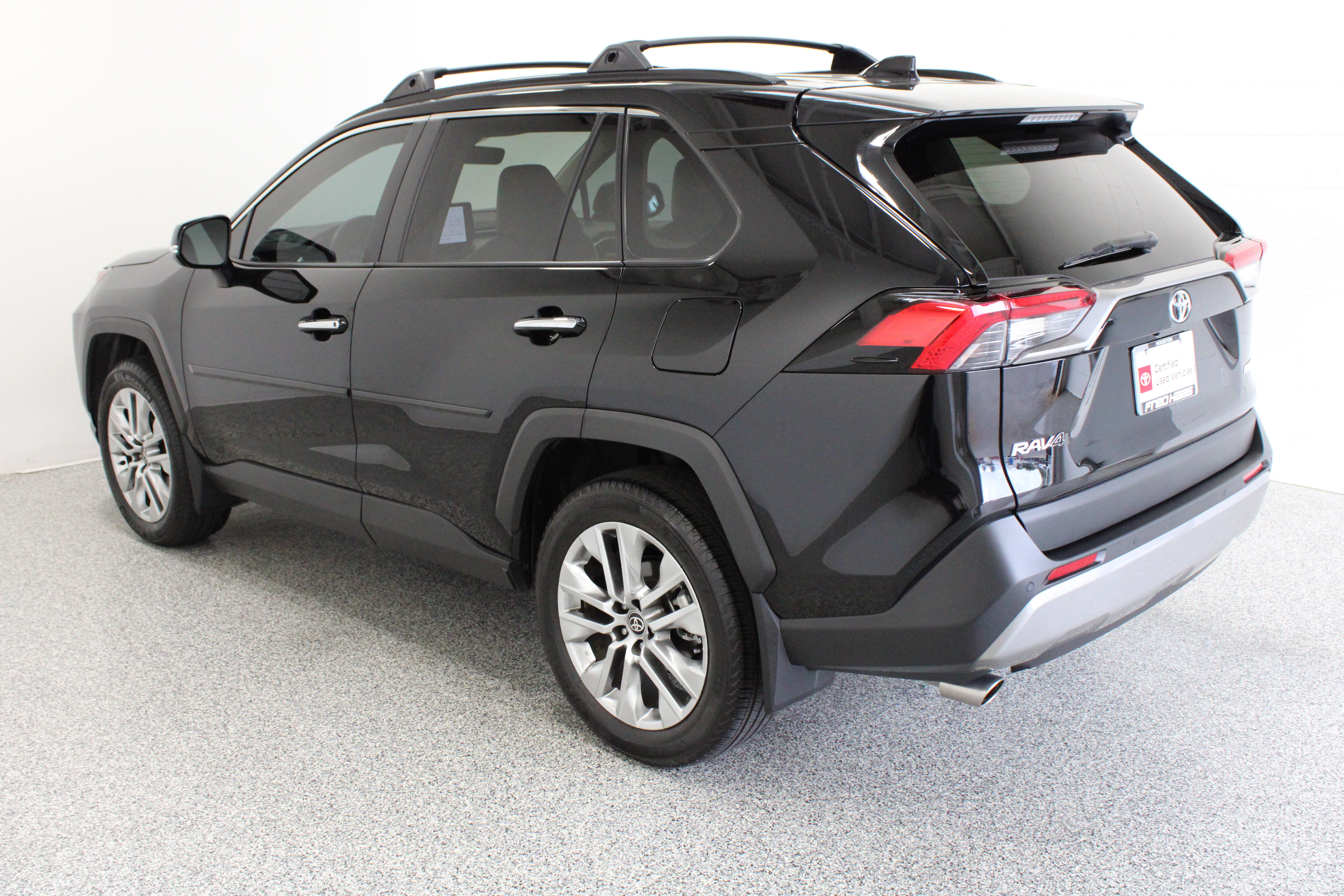 Certified 2025 Toyota RAV4 Limited FWD image 9