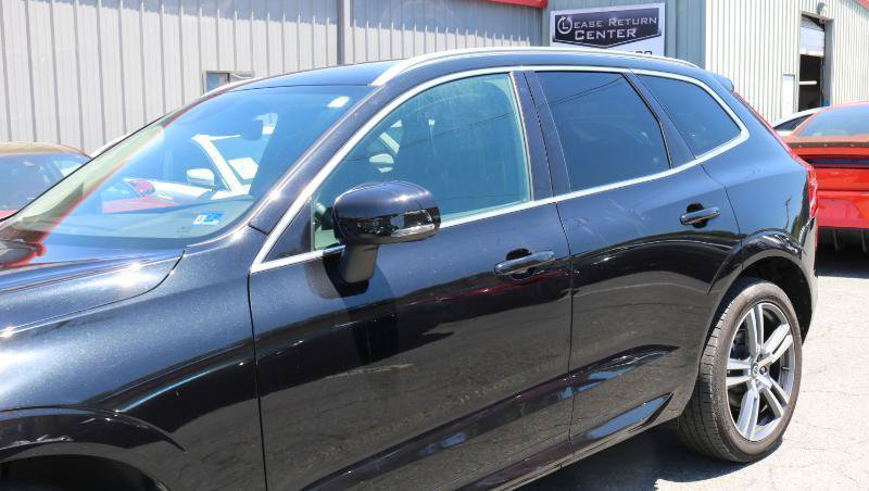 Used 2021 Volvo XC60 T5 Momentum w/ Protection Package Premier FWD image 4