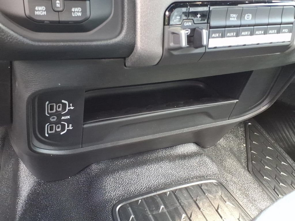 New 2026 RAM 4500 Tradesman w/ Chrome Appearance Group AWD/4WD image 17