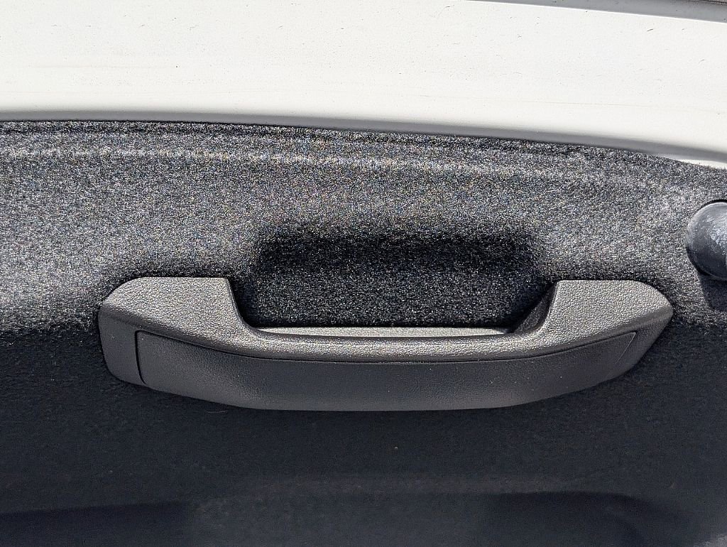 Used 2021 MAZDA MAZDA3 s image 14