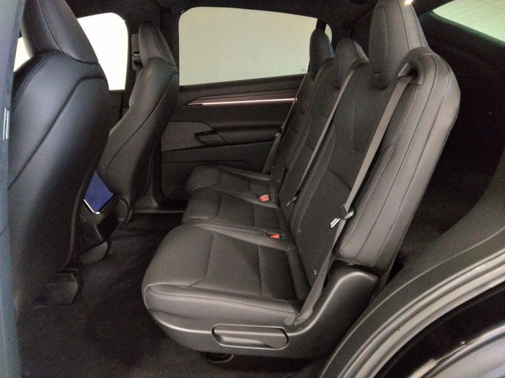 Used 2026 Tesla Model X image 28