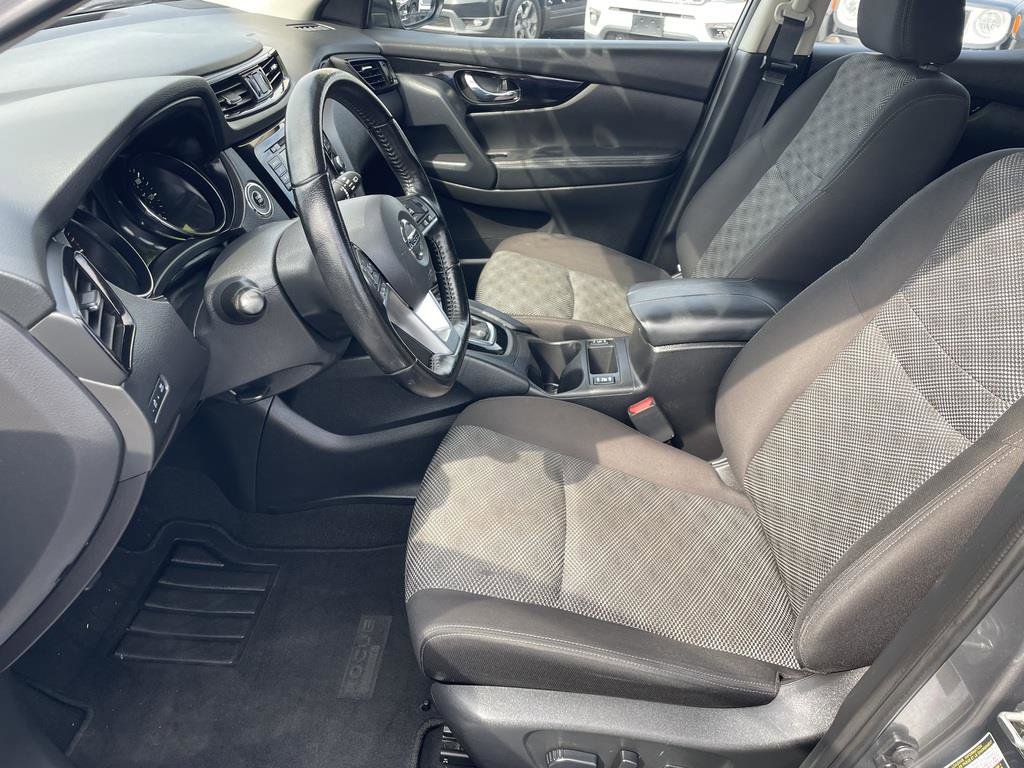 Used 2021 Nissan Rogue Sport SV image 5