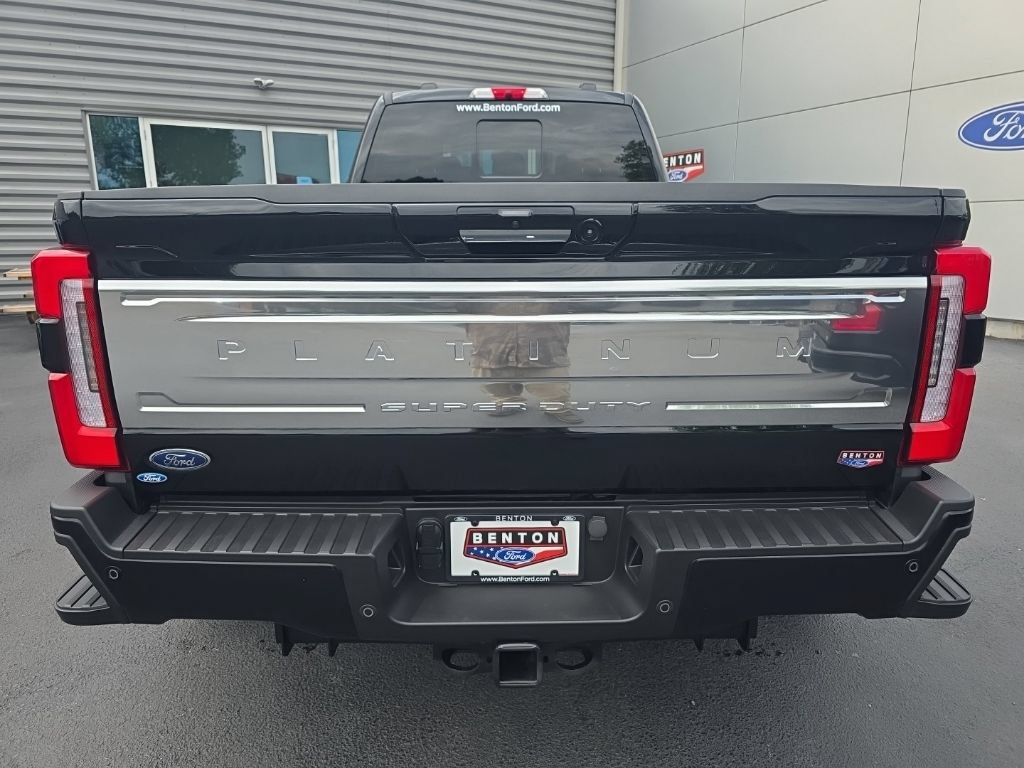 Used 2023 Ford F450 Platinum w/ FX4 Off-Road Package AWD/4WD image 11