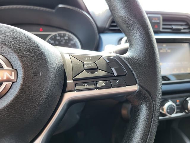 Used 2025 Nissan Versa SV FWD image 6