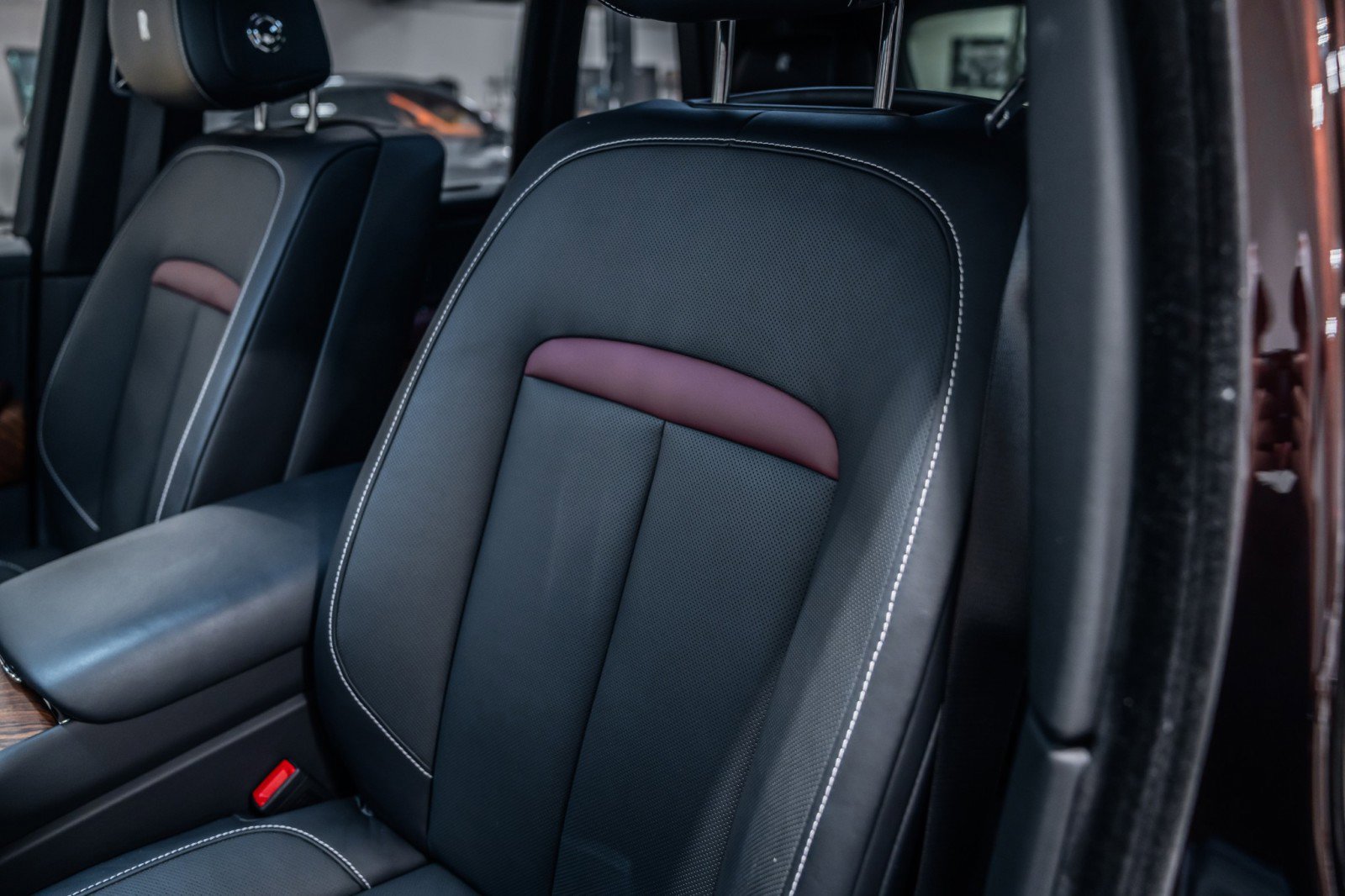 Used 2023 Rolls-Royce Cullinan image 17