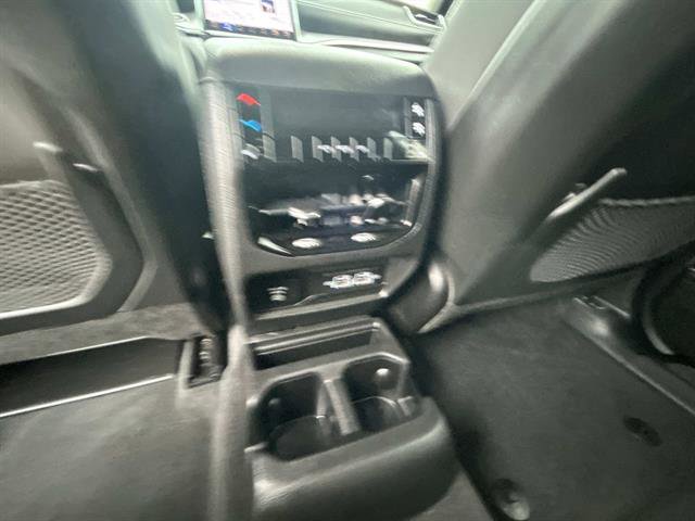 Used 2022 Jeep Grand Cherokee L Limited image 15
