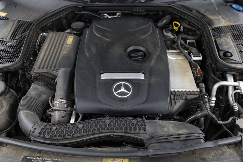 Used 2016 Mercedes-Benz C 300 4MATIC Sedan image 34