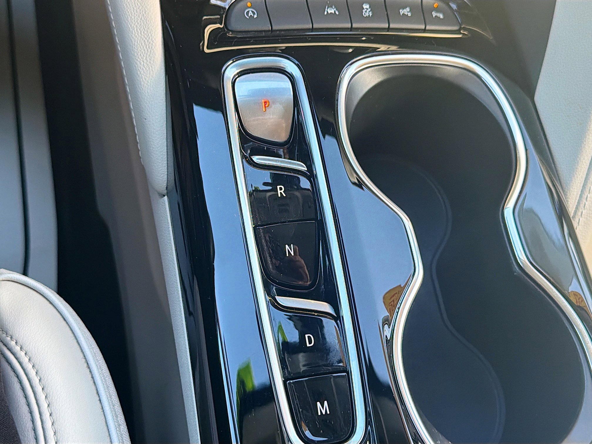 Used 2023 Buick Envision Avenir FWD image 17