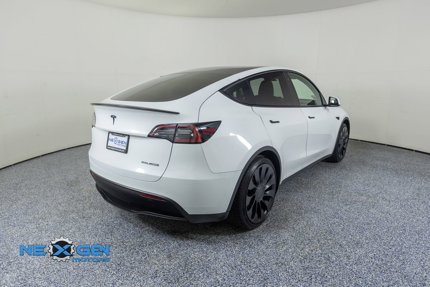 Used 2022 Tesla Model Y Performance image 7