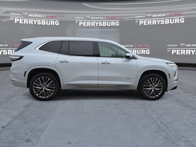 New 2026 Buick Enclave Avenir w/ Super Cruise Package FWD image 9