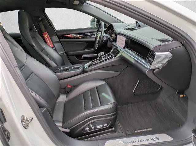 Used 2018 Porsche Panamera 4S image 22