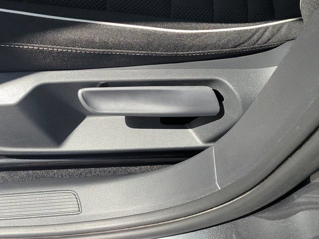 Certified 2023 Volkswagen Jetta Sport FWD image 14