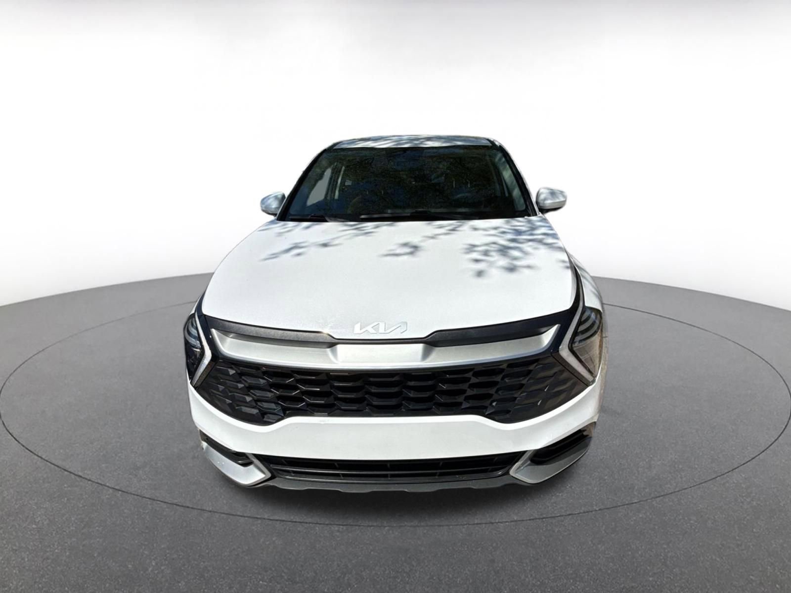 Used 2025 Kia Sportage LX image 4