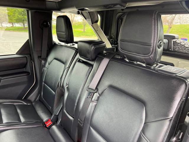 Used 2025 Ford Bronco Outer Banks w/ Sasquatch Package AWD/4WD image 25