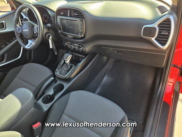 Used 2022 Kia Soul LX FWD image 17