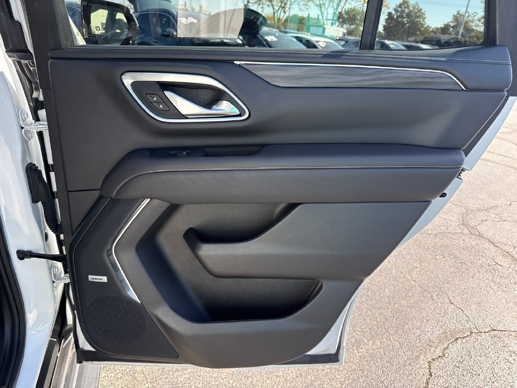 Used 2024 GMC Yukon SLT w/ Max Trailering Package AWD/4WD image 33