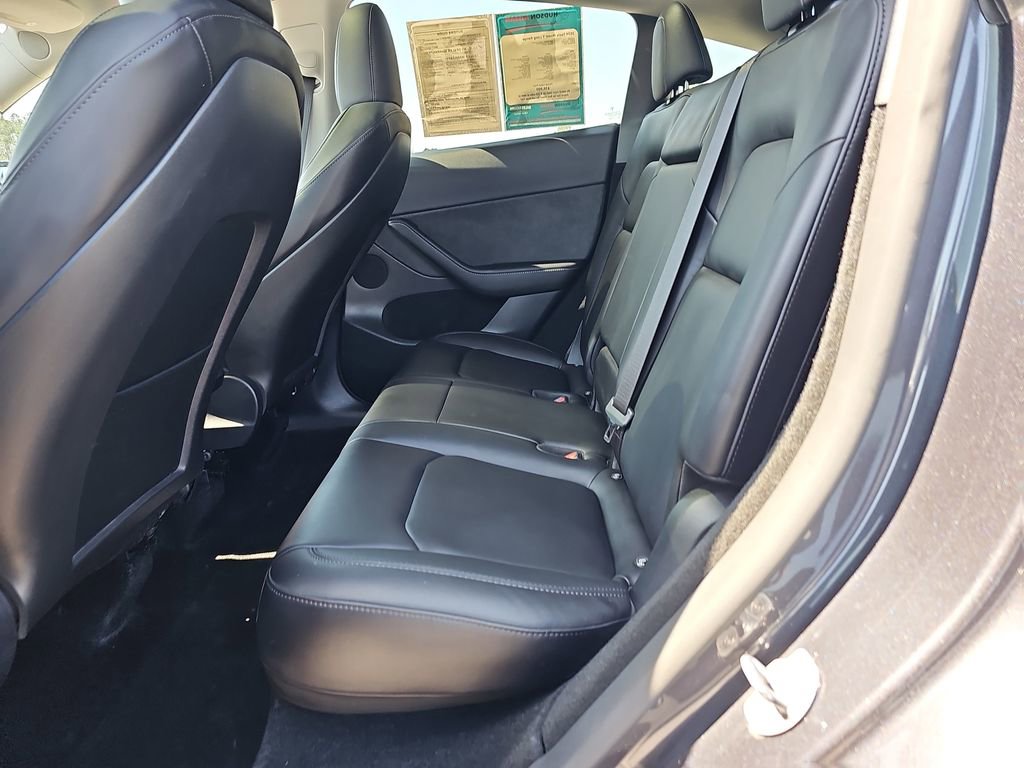 Used 2024 Tesla Model Y Long Range image 18