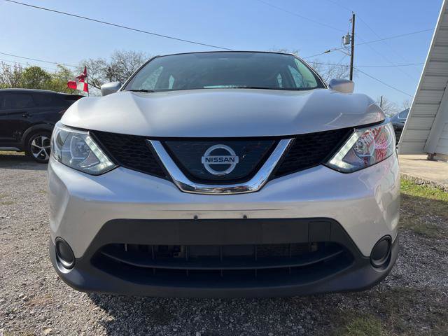 Used 2019 Nissan Rogue Sport S image 2