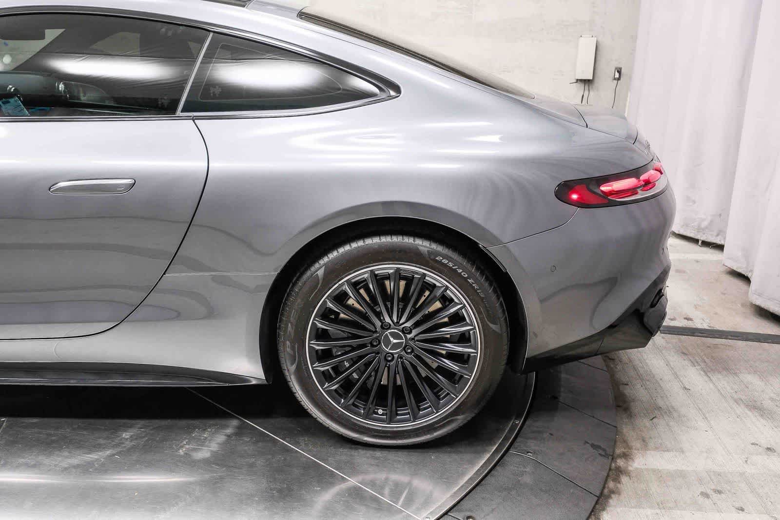 Used 2025 Mercedes-Benz AMG GT 43 image 8