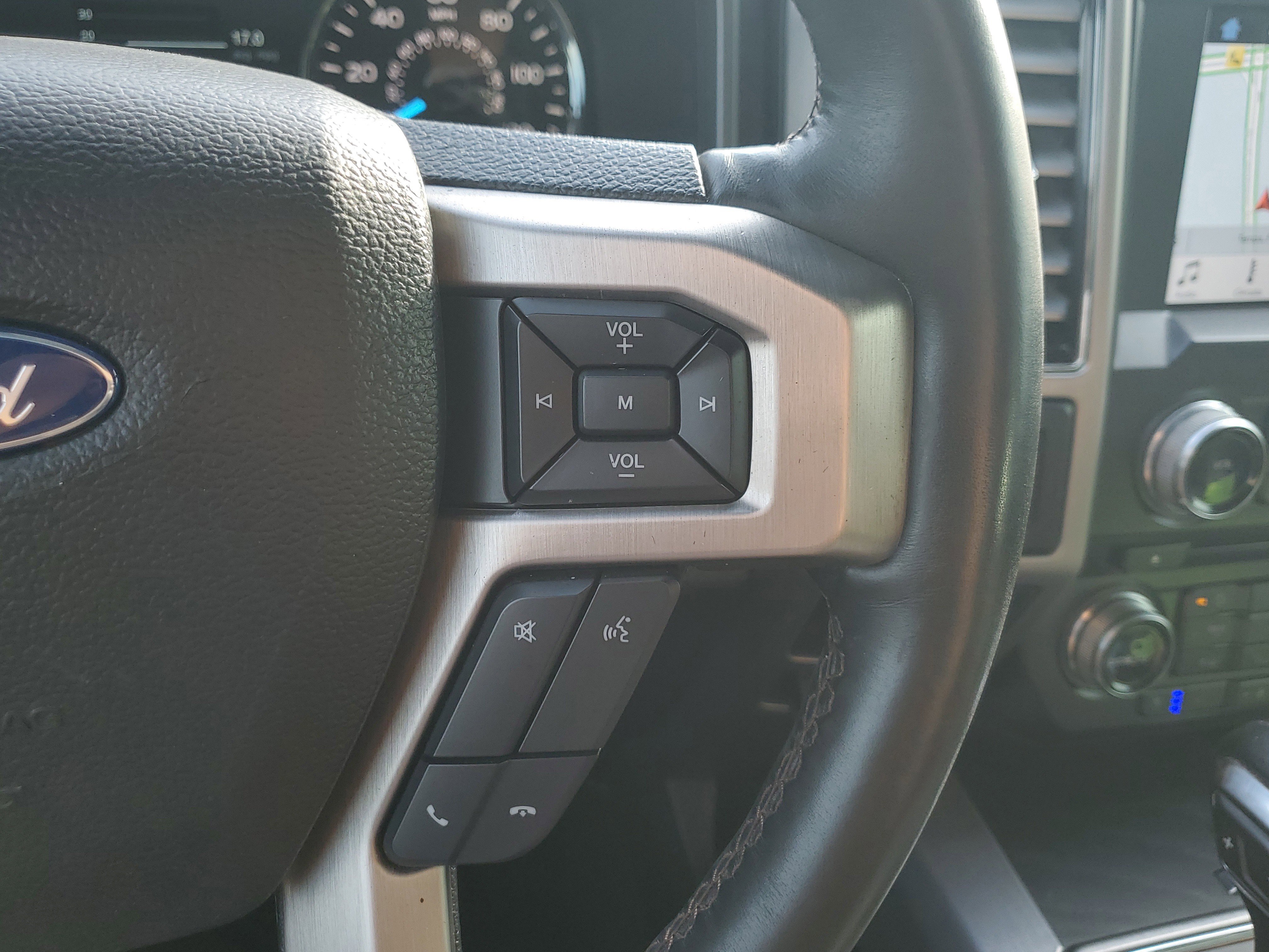 Used 2018 Ford F150 Platinum w/ Equipment Group 701A Luxury image 23