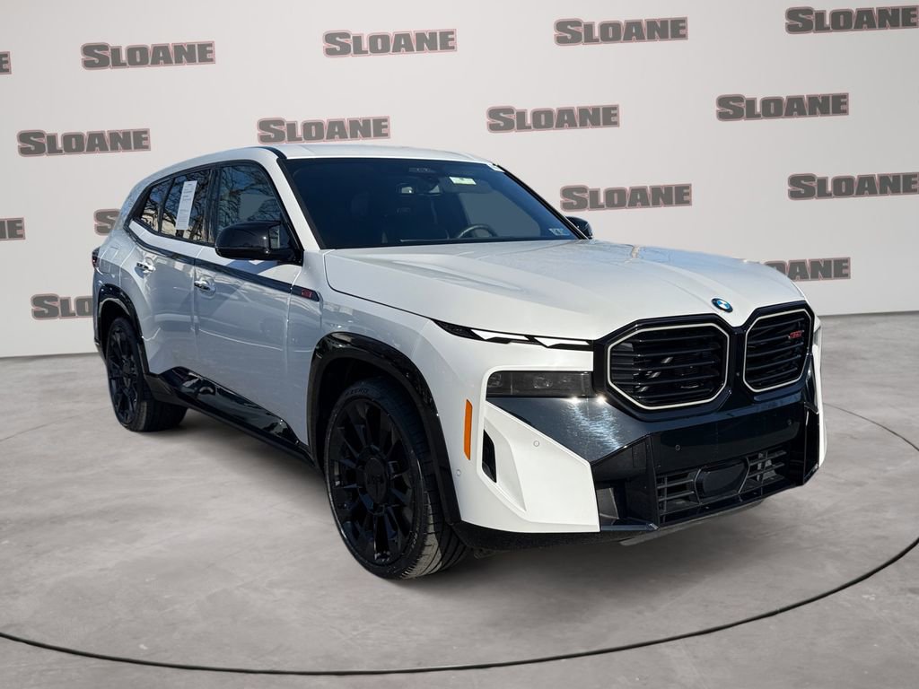 Certified 2026 BMW XM Label Red image 7