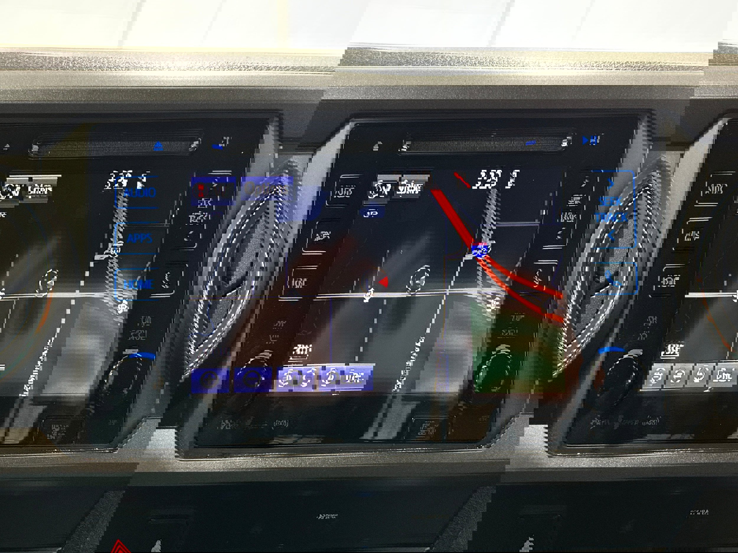 Used 2019 Toyota Tacoma TRD Sport image 7