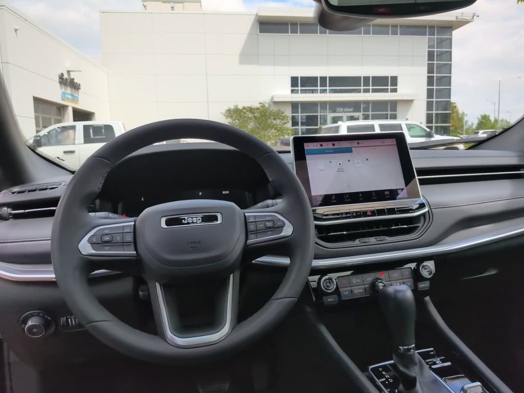 Used 2023 Jeep Compass High Altitude AWD/4WD image 31
