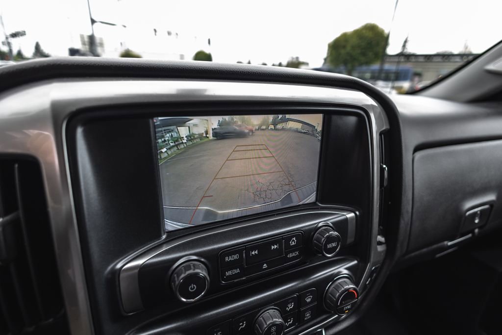 Used 2018 Chevrolet Silverado 1500 LT w/ All Star Edition AWD/4WD image 18