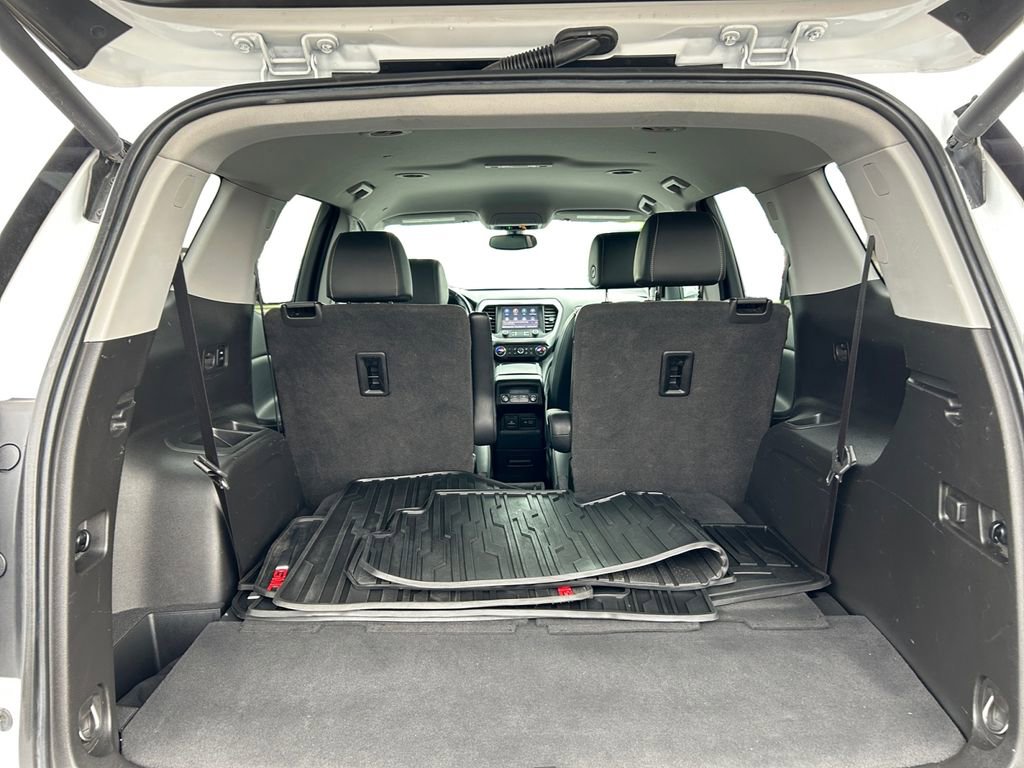 Used 2020 GMC Acadia SLT FWD image 19