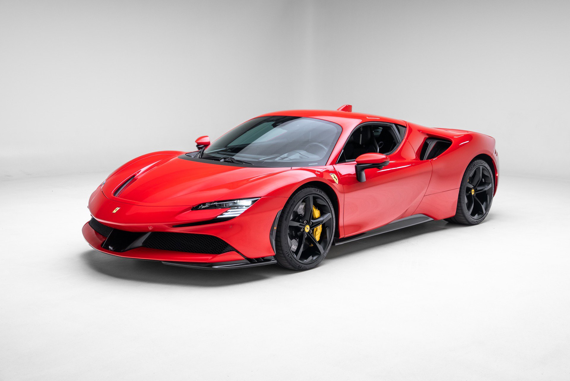 Used 2024 Ferrari SF90 Stradale AWD/4WD image 6