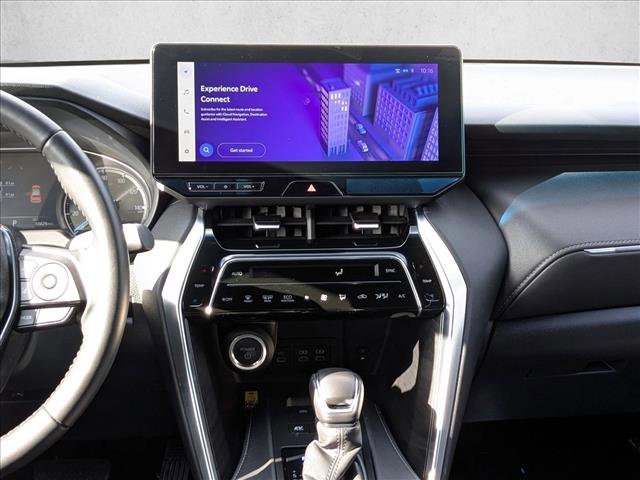 Used 2024 Toyota Venza XLE image 14