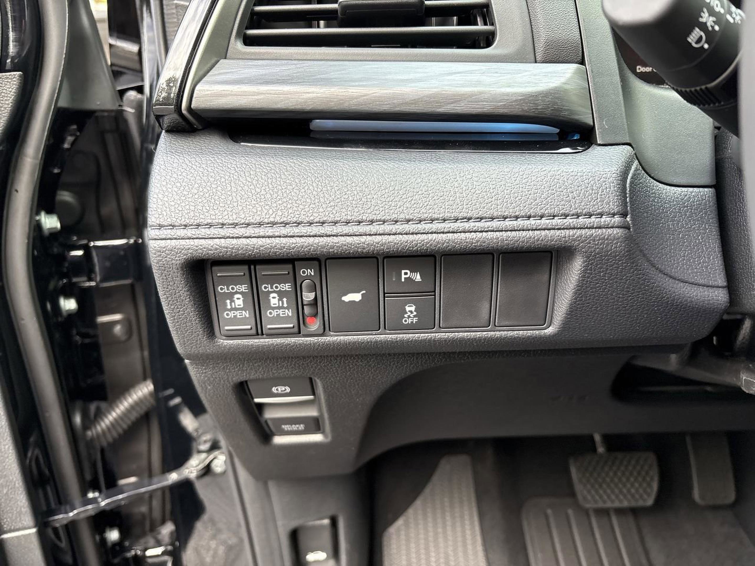 New 2026 Honda Odyssey Elite image 14