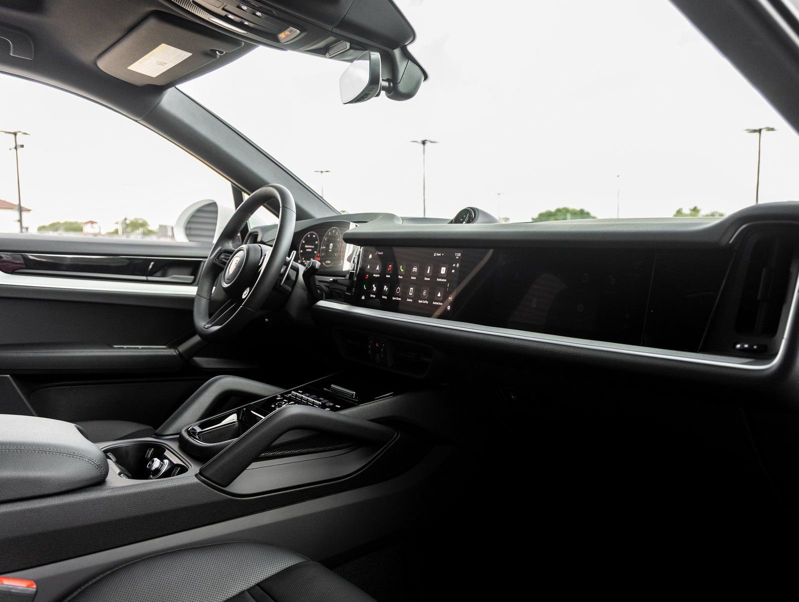 Certified 2025 Porsche Cayenne Coupe image 43