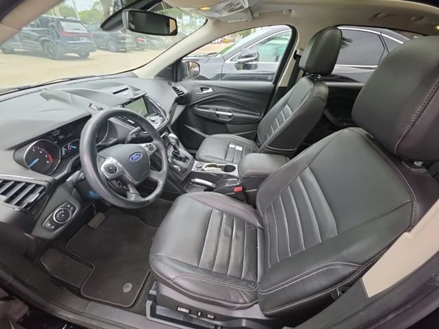 Used 2016 Ford Escape Titanium w/ Equipment Group 301A AWD/4WD image 11