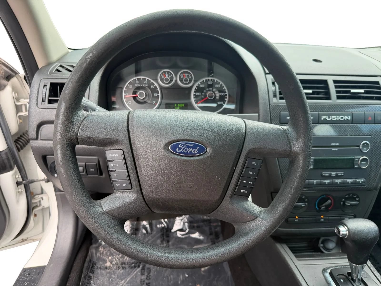 Used 2009 Ford Fusion SE FWD image 11