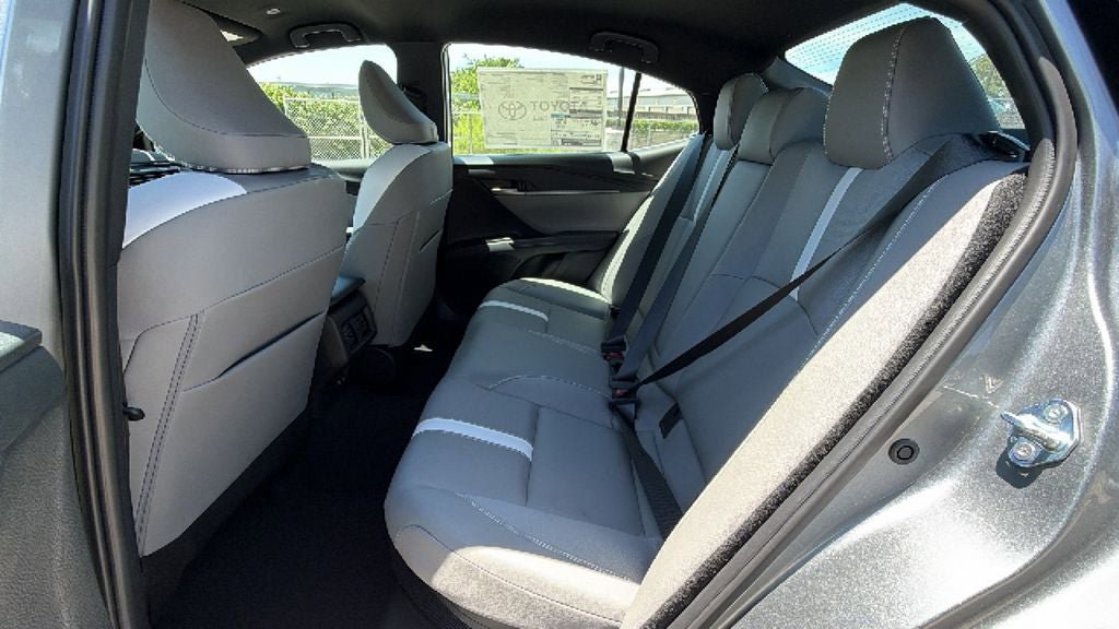 New 2026 Toyota Camry SE FWD image 31