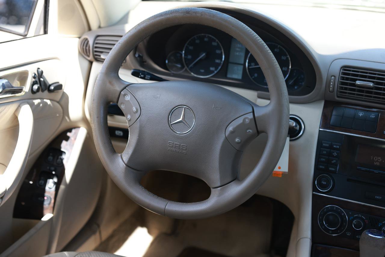 Used 2005 Mercedes-Benz C 320 C320 4DR SEDAN w/ Sunroof Pkg image 28