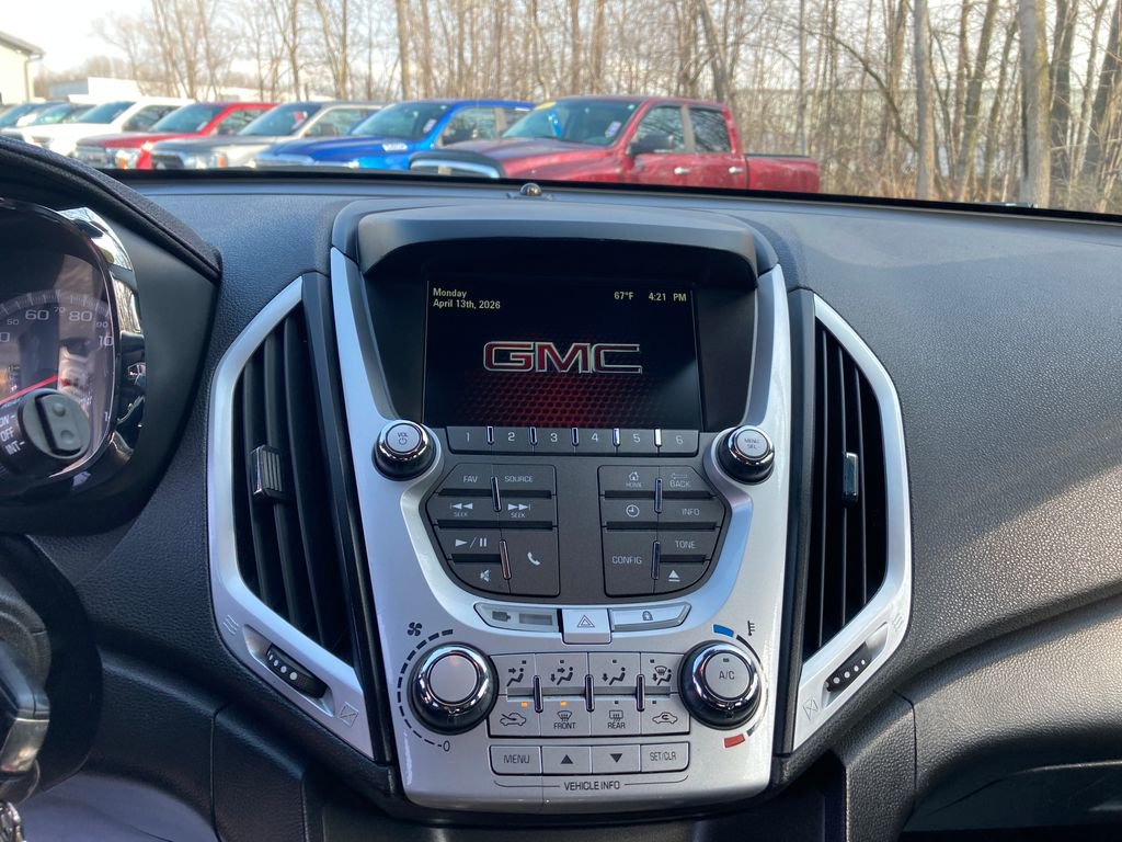 Used 2015 GMC Terrain SLE image 25