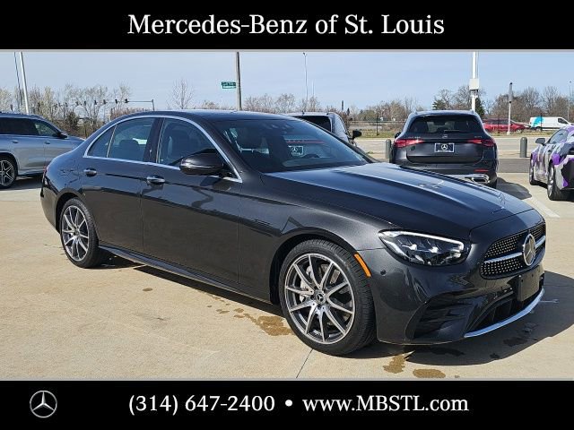 Used 2023 Mercedes-Benz E 350 4MATIC Sedan image 3
