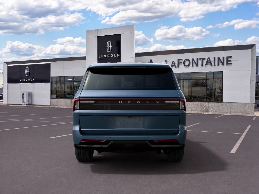 New 2027 Lincoln Navigator Reserve AWD/4WD image 7