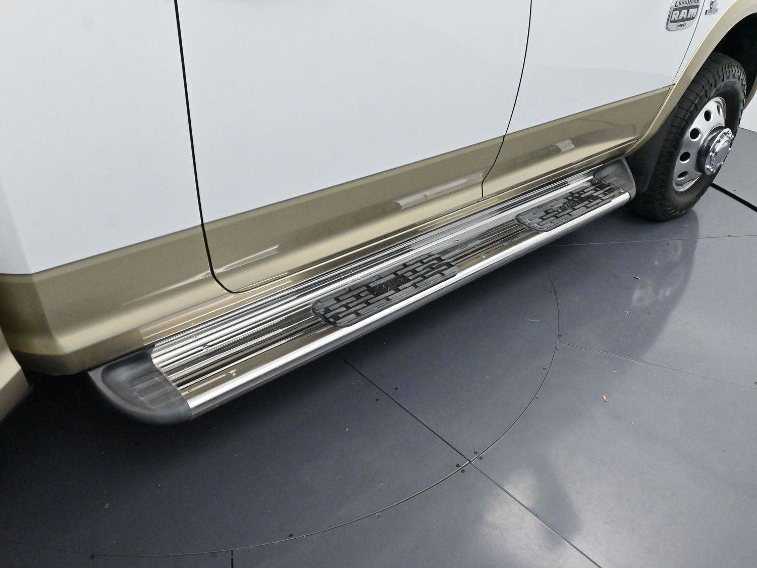 Used 2011 RAM 3500 Laramie Longhorn w/ HD Snow Plow Prep Group image 9