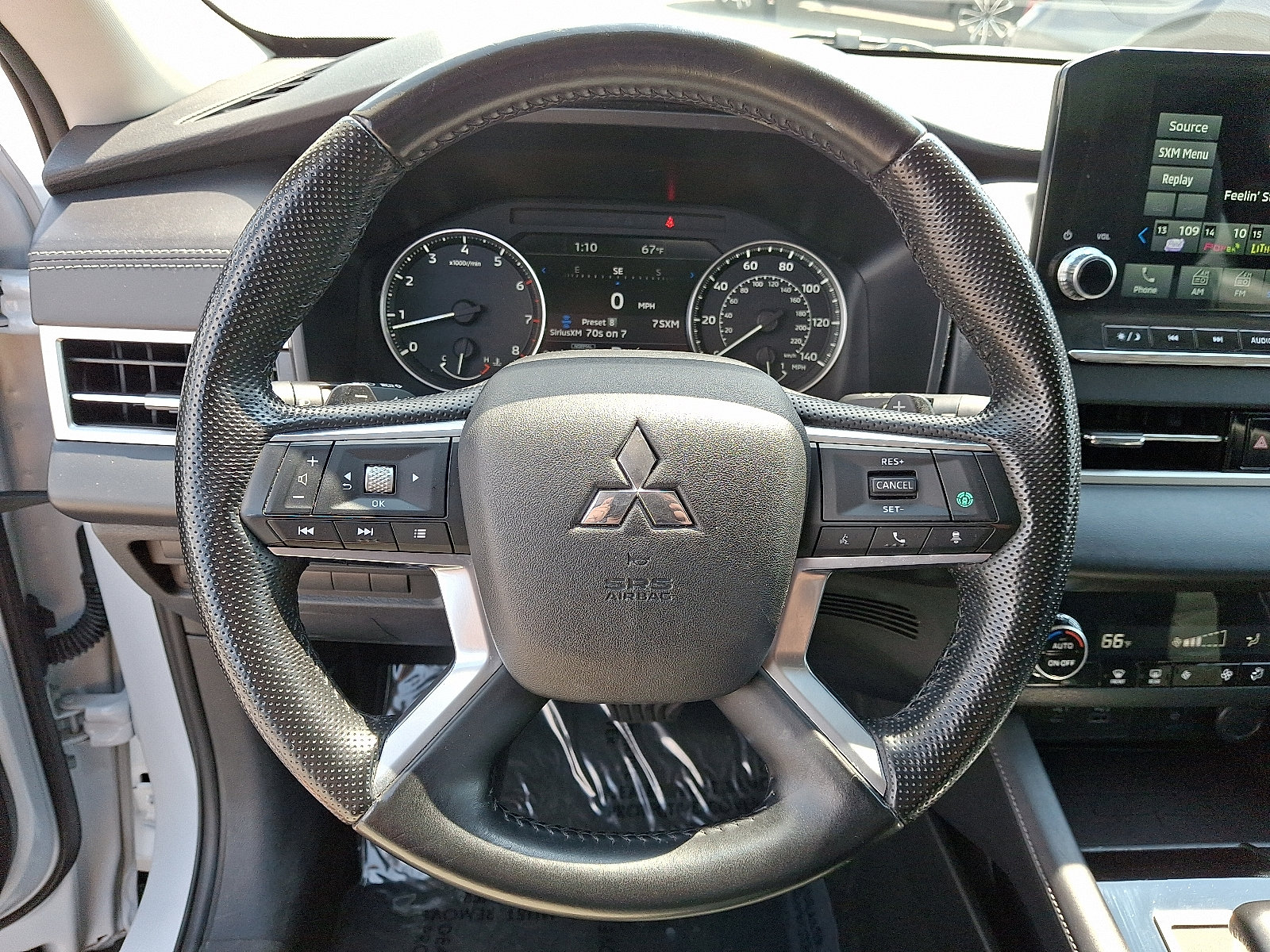 Used 2024 Mitsubishi Outlander SE Black Edition AWD/4WD image 20